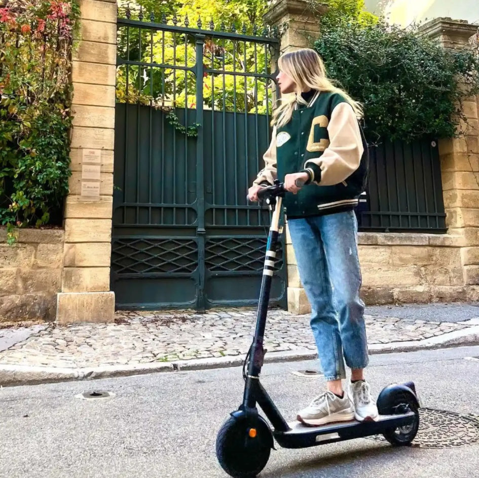 26lb Ultra-Light E-Scooter – Fast-Folding, Hidden Handle, 22-Mile Real Range, Portable & Powerful