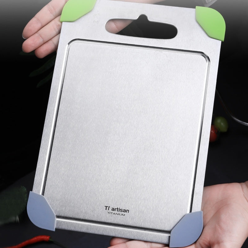 TitanEdge™ Titanium Cutting Board – Thickened, Rustproof, Knife-Friendly Precision Board