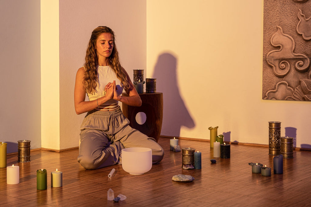 432 Hz Crystal Singing Bowl Chakra Set - 7 Pure White Quartz Bowls (8"–14")