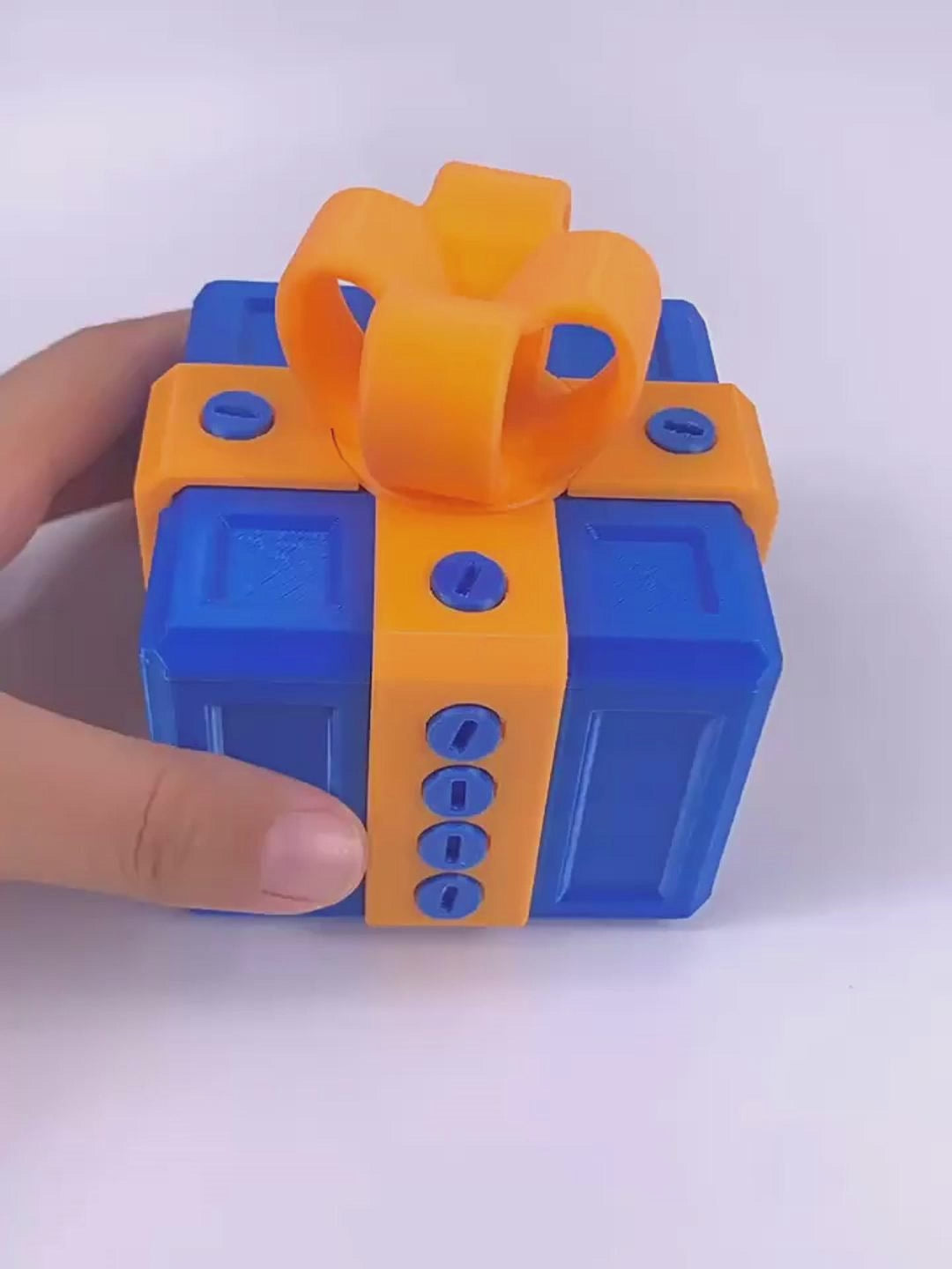 🎁 Annoying Gift Box (Funny 3D Gag Box)